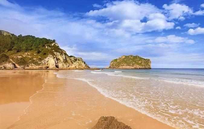Apartamentos Turisticos El Balcon De Llavandes Colombres Εξωτερικό φωτογραφία